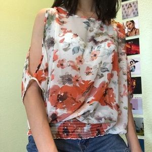 Floral flutter sleeve blouse